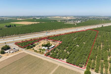 13 Hunter Road, Livingston, California 95334