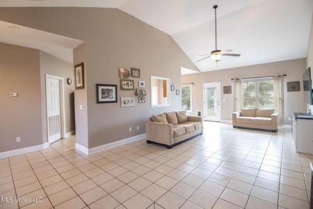 3 Trace Drive, McHenry, Mississippi 39561, États-Unis
