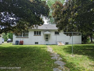 232 Rodenbach Lane, Brodheadsville, Pennsylvania 18322, USA