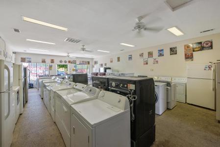 355 S Main Street, Porterville, Califórnia 93257, Estados Unidos