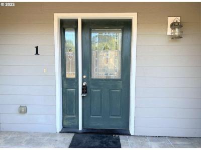 819 EASY ST 1, Brookings, Oregon 97415, USA