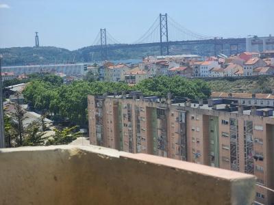 Lisbon, Lisbon 1350-211, Portugal