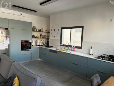 קהילת ציון, Herzliya, Israel