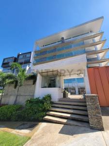 Terrazas del Country Residencias D9, Valencia, Carabobo 2001, Venezuela