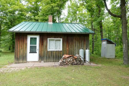 W6786 Silver Creek Rd, Ogema, Wisconsin 54459