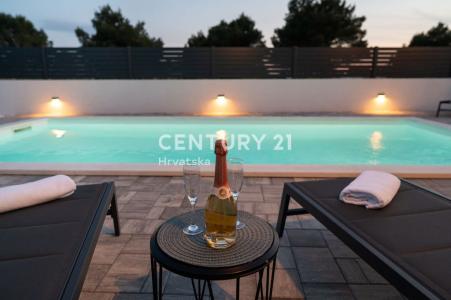 Zatonska, Vodice, Šibensko-kninska Županija 22211, Croazia