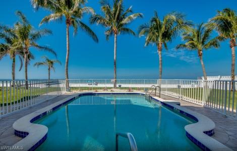 261 Key West Court, Fort Myers Beach, Florida 33931