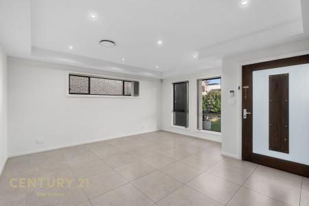 66 Melrose Street, Middleton Grange, NSW 2171, Australia