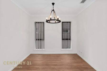 66 Melrose Street, Middleton Grange, NSW 2171, Australia