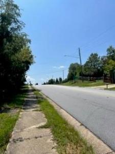 512 Seale Road S, Phenix City, Alabama 36867, États-Unis