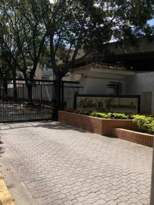 Villa El Encanto Venta de Casa en Mañongo, Naguanagua, Carabobo 2006, 委內瑞拉