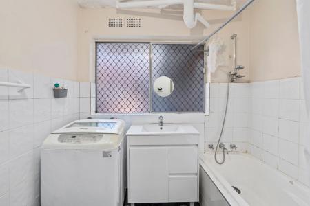 Glenfield, NSW 2167, Australia