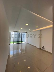 Urb. Mallorca Village Mz 14 5, Daule, Guayas 00001, 厄瓜多尔