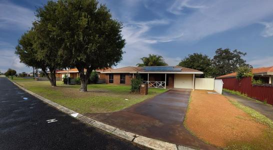11 Raglan Street, Carey Park, WA 6230, Australien