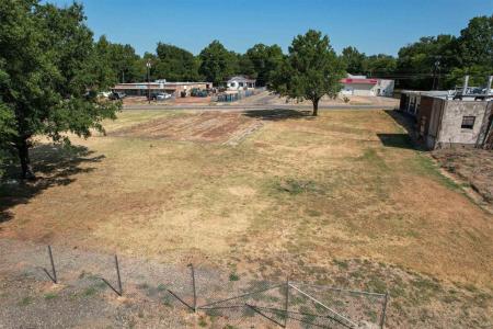 811 Bonham St, Parigi, Texas 75460, Stati Uniti