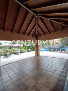 avenida R-8 Lecheria Apartamento en CR. SIETE MARES, Lechería, Anzoategui 6016, Venezuela