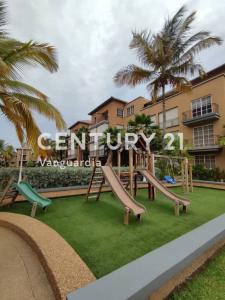 avenida R-8 Lecheria Apartamento en CR. SIETE MARES, Lechería, Anzoategui 6016, Venezuela