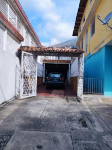 Av. Central Qta. Latan, Caracas, Miranda 00001, Venezuela
