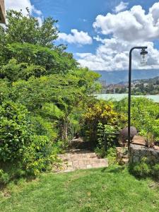 Coquivacoa Qta Amanecer, Caracas, Miranda 1080, Venezuela