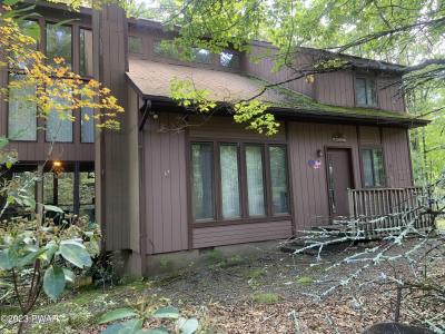 223 Comstock Drive, Lords Valley, Pennsylvania 18428, USA