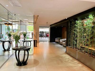 Tte. Caballero esq. José Pappalardo, Edificio Trinity Towers. Depto 11E, Ytay, Asunción 00001, Le Paraguay