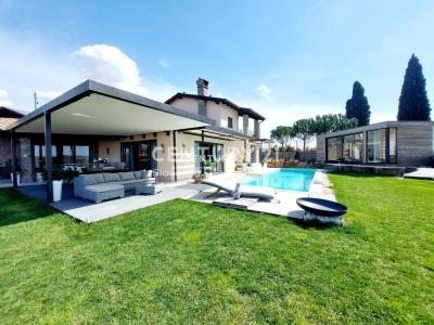 Brda, Dolnje Cerovo, Brda, Goriška 5211, סלובניה