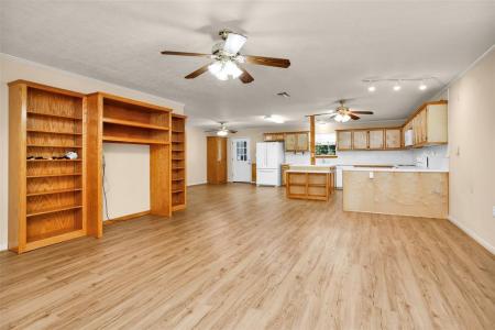 351 Trinity Drive, Trinity, Техас 75862, Соединенные Штаты