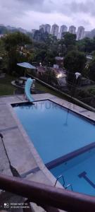Los Geraneos Conjunto Residencial Mediterraneo, Caracas, Miranda 1083, Venezuela