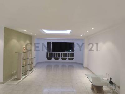Los Geraneos Conjunto Residencial Mediterraneo, Caracas, Miranda 1083, Venezuela