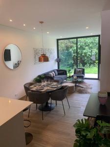Hom Living , Pozos Santa Ana, San José 00001, Costa Rica