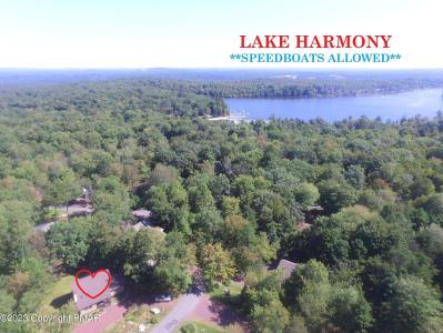 26 Beechwood Road, Lake Harmony, Pennsylvanie 18624, États-Unis