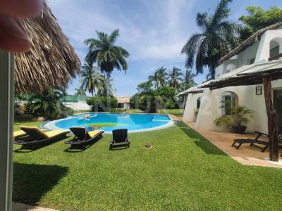 Cerrada Boulevard de las Naciones s/n,, Acapulco, Guerrero 39900, Mexico