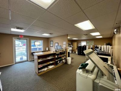 1120 E JACKSON Street, Macomb, Illinois 61455, Estados Unidos