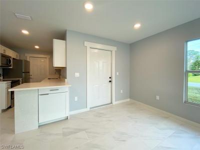 2401-2403 Joe Avenue S, Lehigh Acres, פלורידה 33973, ארצות הברית של אמריקה