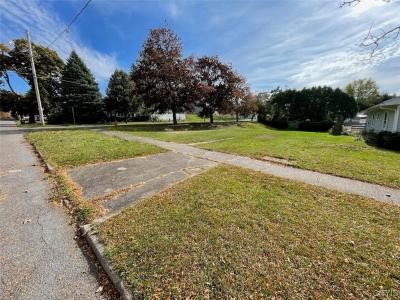 152 E Mohawk Street, Oswego, New York 13126