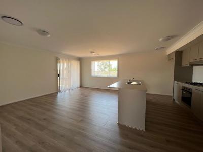 14 Yuwambi Close, Parkes, NSW 2870, Australia