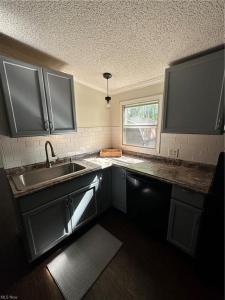 219 Twin Lakes, Elyria, Огайо 44035, Соединенные Штаты