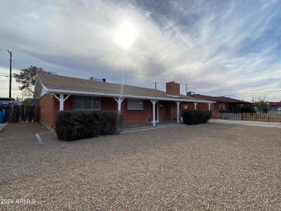 4251 W Keim Drive, Phoenix, Arizona 85019, USA