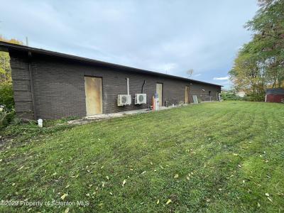 408 Bus  6 Route, Mayfield, Pennsylvania 18433, USA