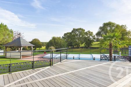 Le Genest St Isle, Kraj Loary 53940, Francja
