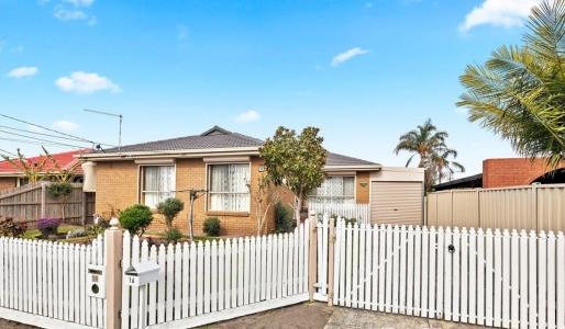 16 Melanie Close, Keysborough, VIC 3173, Australia