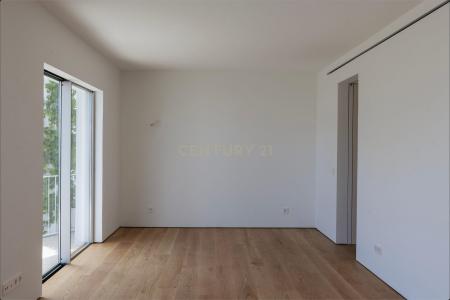 Lisbon, Lisbon 1200-759, Portugal