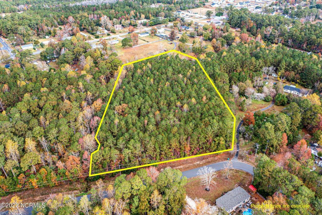131 Henson Road, Hubert, North Carolina 28539