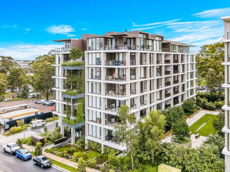 B616/11 Spurway Drive, Norwest, NSW 2153, Australia