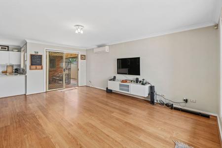13A Lindeman Crescent, Green Valley, NSW 2168, Australia