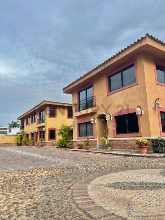 AVENIDA VENEZUAL C R VILLAS PARAGUACHI, Lechería, Anzoategui 00001, ベネズエラ