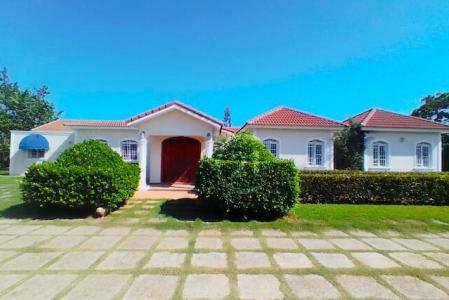 Stunning Spacious House in Costambar with Garden and Pool, Puerto Plata 57000, Dominican Republic