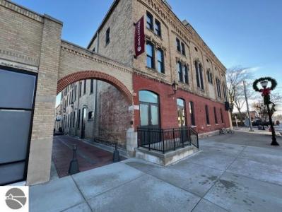 101 E Superior Drive, Alma, Michigan 48801