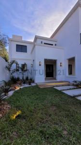 Tte. 1° José D. López entre Tte. 1° Hipólito Medina y Tte. 1° Cayetano Rivarola , Villa Aurelia, Asunción 00001, Paraguay