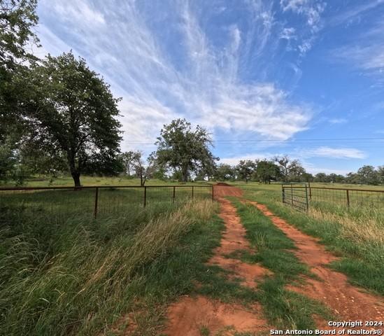 9912 Fm 1681, Nixon, Texas 78140